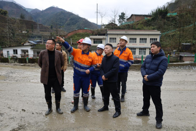 马边县县委常委、总工会主席徐泽星一行赴南宫NG28矿产三号矿山调研督导节后复工复产工作